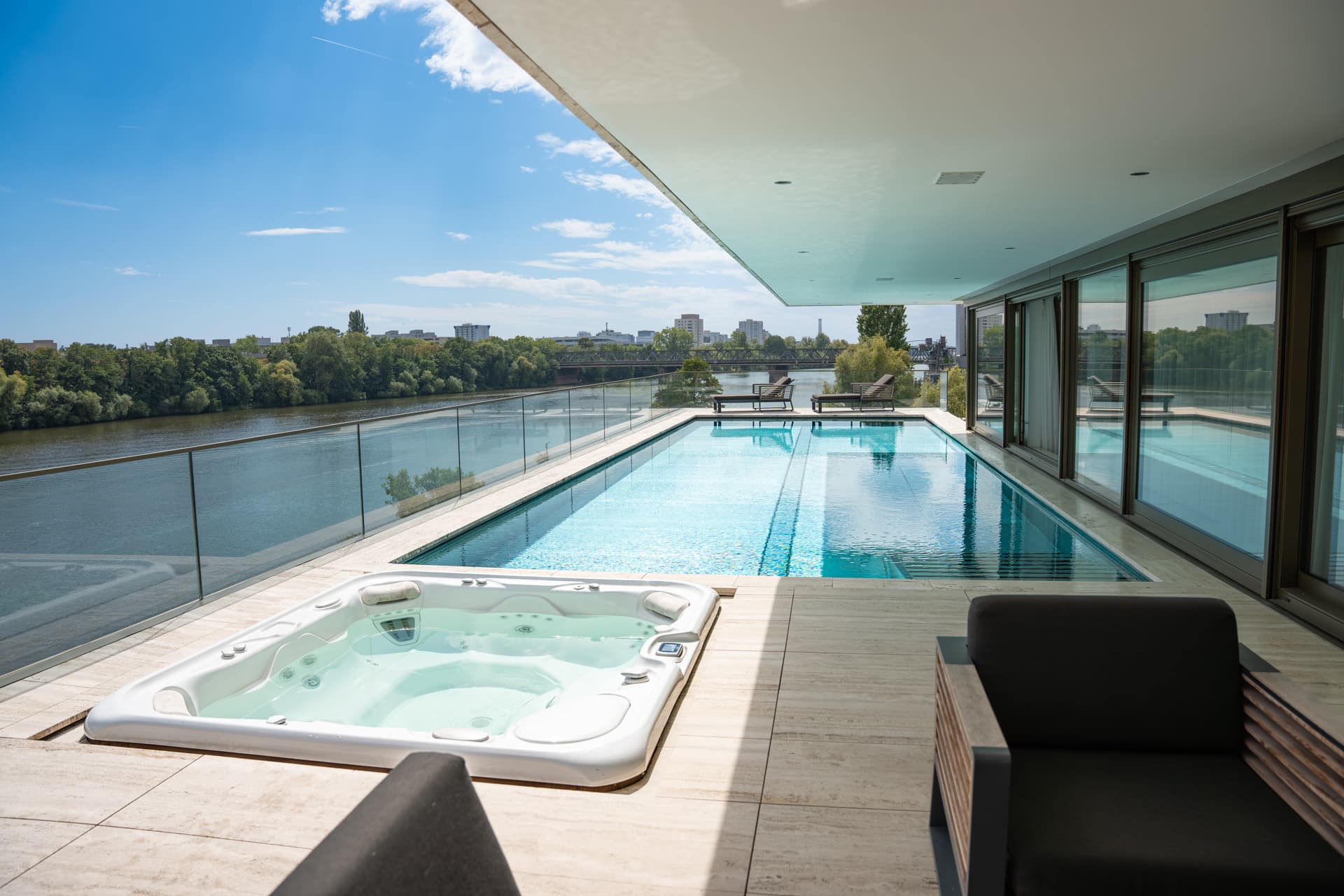 Pool area of Main Suites Hotel - Image 4