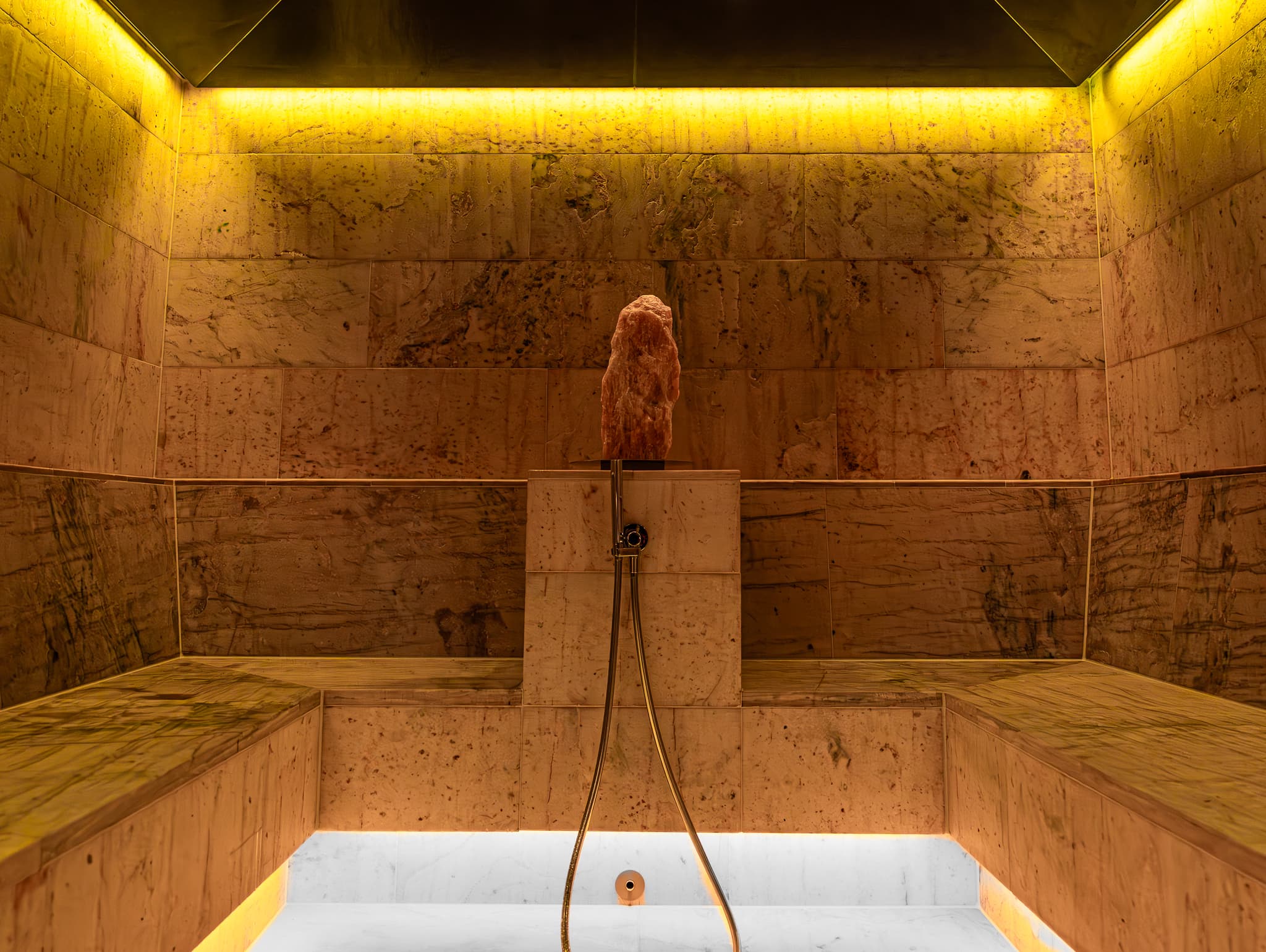 Spa area of Main Suites Hotel - Image 7