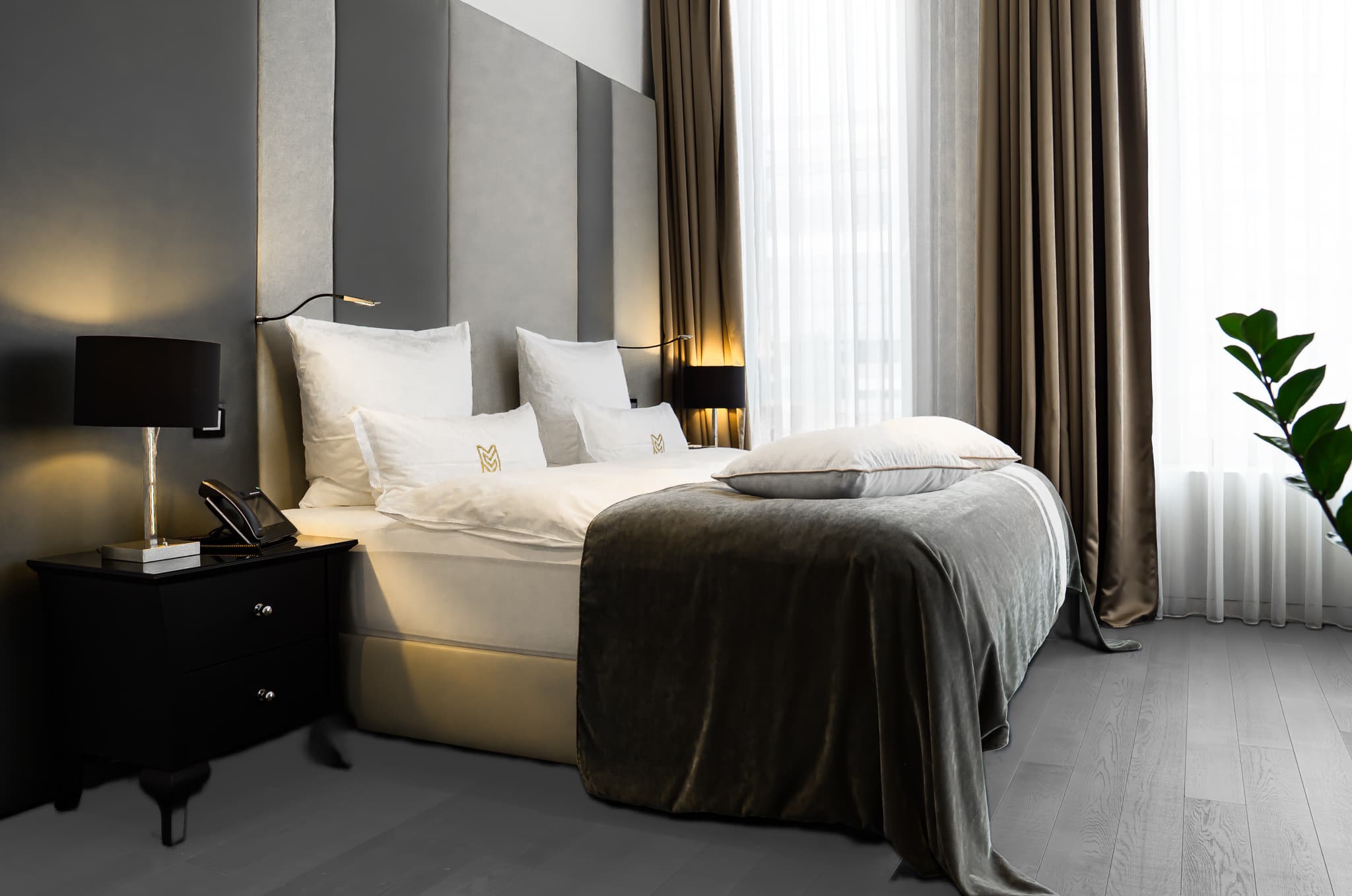 Suites/rome area of Main Suites Hotel - Image 4