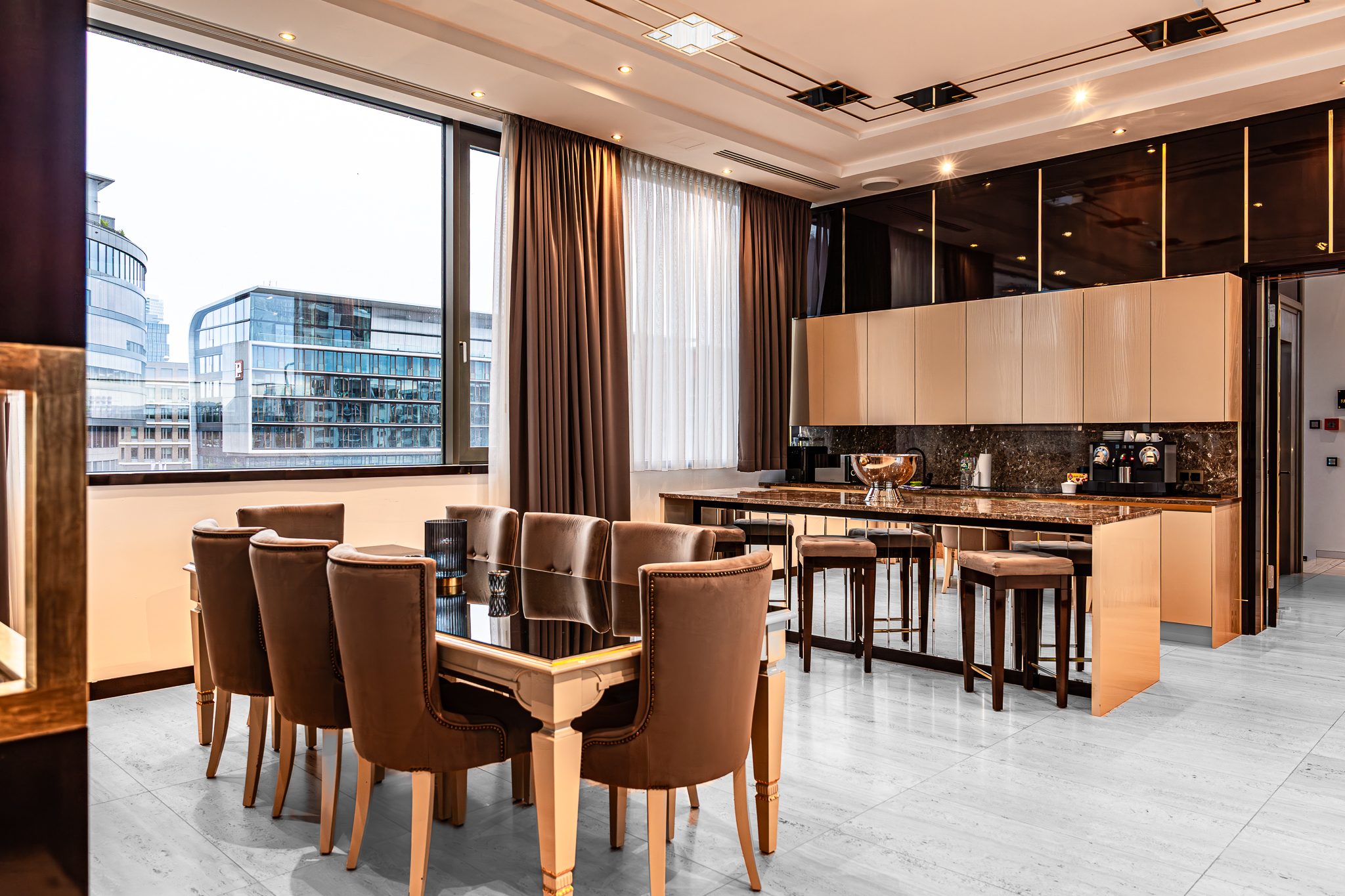 Living & Dining - Image 3